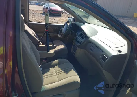 2001 Toyota Sienna Le z USA, uszkodzony, nr VIN 4T3ZF13C61U347153